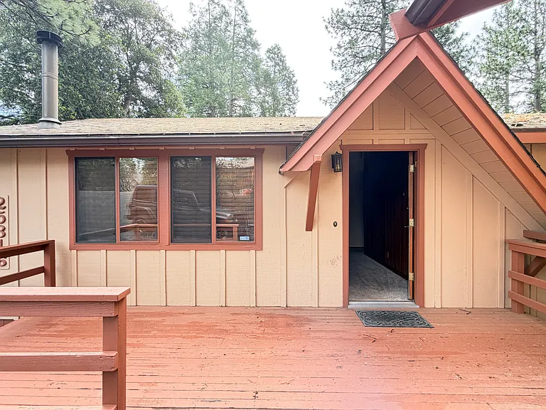 25316 Marion Ridge Dr — Photo 1
