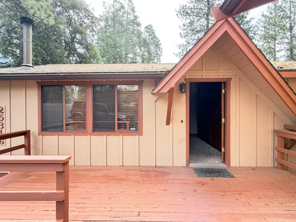 25316 Marion Ridge Dr, Idyllwild, CA 92549