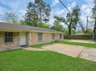 8622 Elbert St #B, Houston, TX 77028
