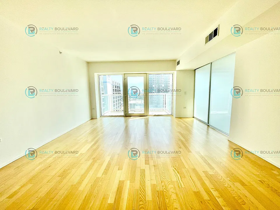 Building Photo 5