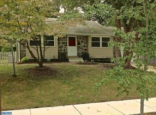 2318 N Cuthbert Dr, Lindenwold, NJ 08021