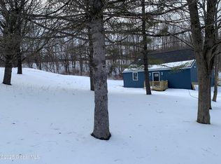 135 Priddle Rd, Esperance, NY 12066