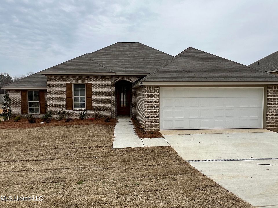1st image of 498 Silver Hill Dr