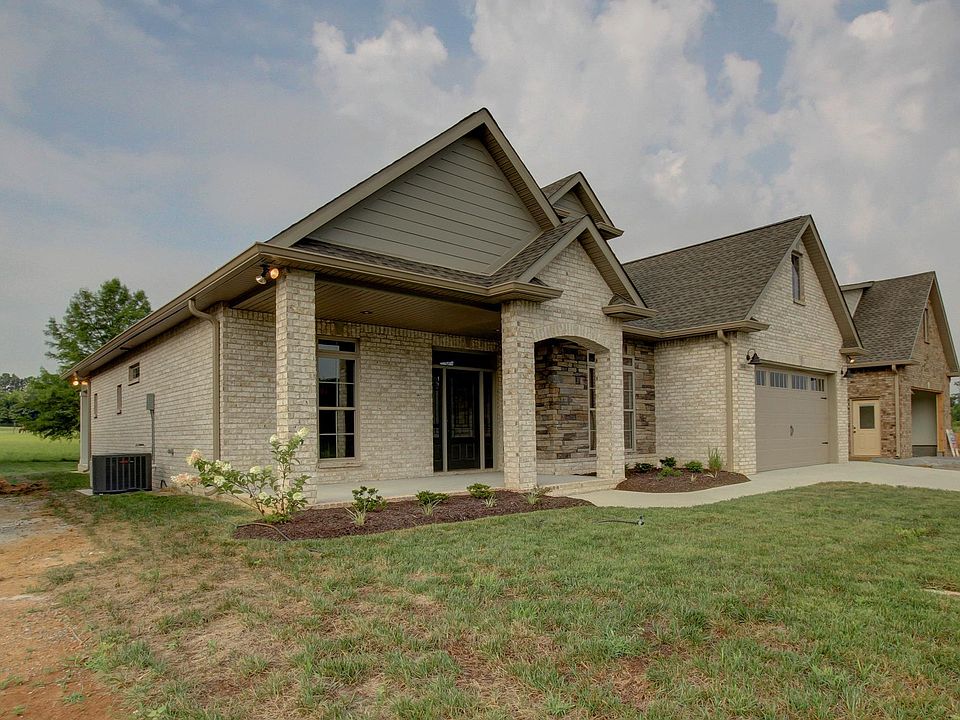 1st image of 150 Summergrove Ln