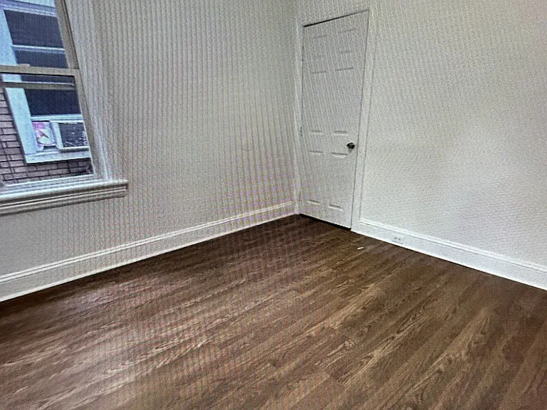 319 Rutherford Ave — Photo 9