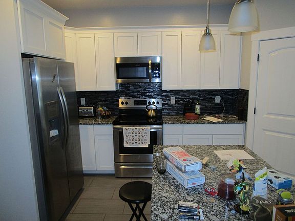 5th image of 1690 N Porter Ln