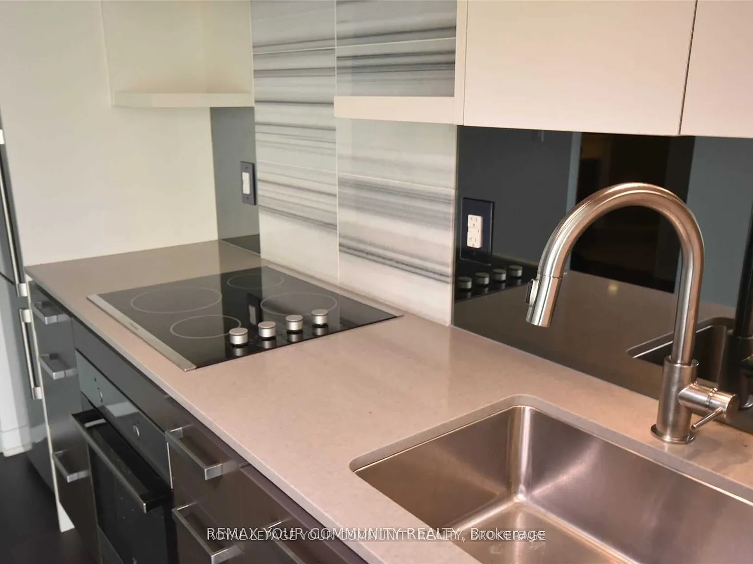 1 bed, $2,595 — Photo 2