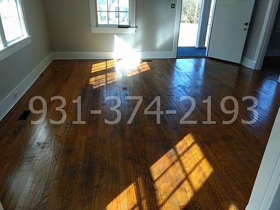 Spacious Living room with high ceilings