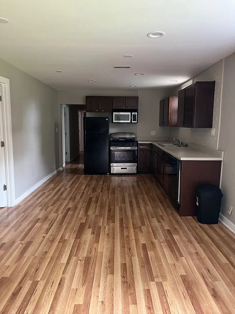 Skiritai 1037 Polk, LLC — Photo 1
