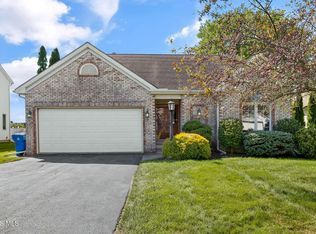 7235 Twin Lakes Rd, Perrysburg, OH 43551