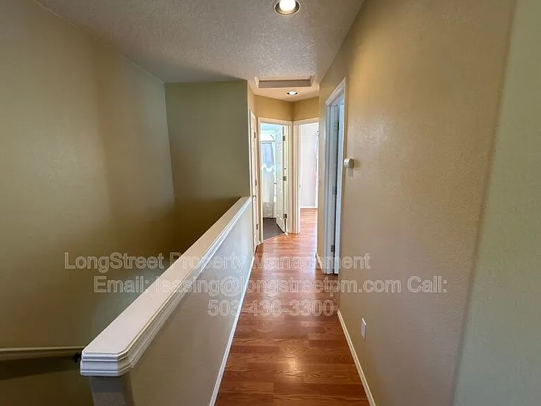 2958 NE 13th Dr — Photo 10