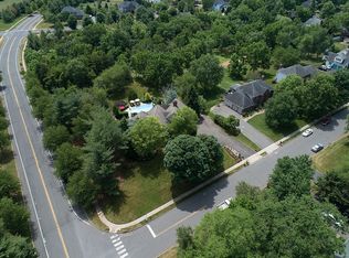 69 Vliet Dr, Hillsborough, NJ 08844