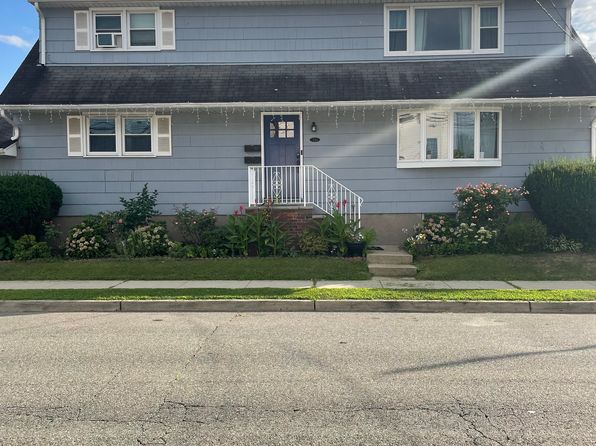 16 Reservoir Ave FLOOR 2