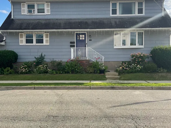 16 Reservoir Ave Floor 2, Wallington, NJ 07057