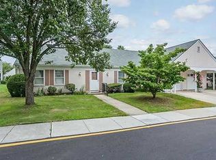 405A Oxford Ln, Monroe, NJ 08831