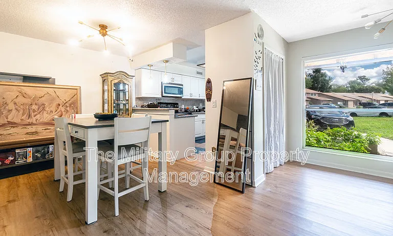 4814 Kingsmeadow Ln — Photo 8