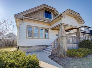 1425 S 54th St, West Milwaukee, WI 53214