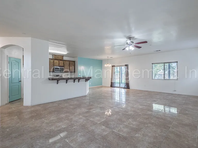 602 Voorhies Ln — Photo 6