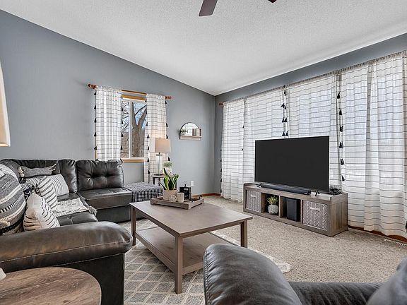 5th image of 106 South Ridge STREET