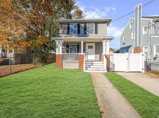 95 E Roosevelt Ave, Roosevelt, NY 11575