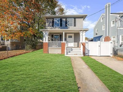 95 E Roosevelt Avenue, Roosevelt, NY, 11575