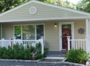 169 Ridge Rd, Ridge, NY 11961