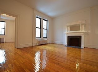 319 W 84th St APT 2R, New York, NY 10024