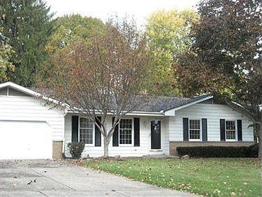 1st image of 2841 Dartmoor Dr NE