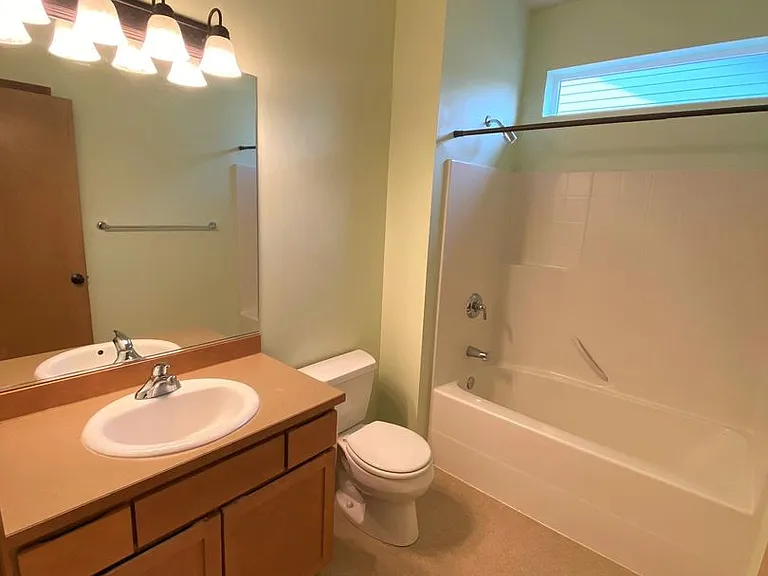 2405 N Lilac Way — Photo 19