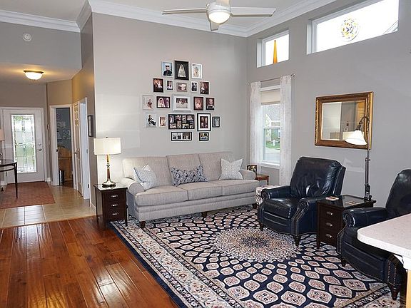 5th image of 7846 Healy Dr