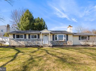 1520 Nevarc Rd, Warminster, PA 18974