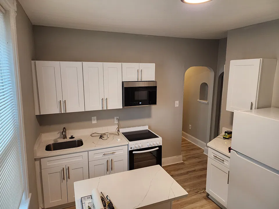 17 S 3rd St #1