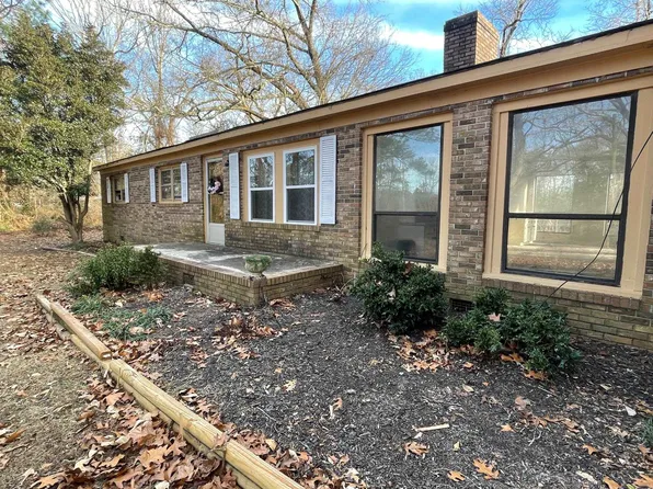 502 Madden Rd, Clinton, SC 29325