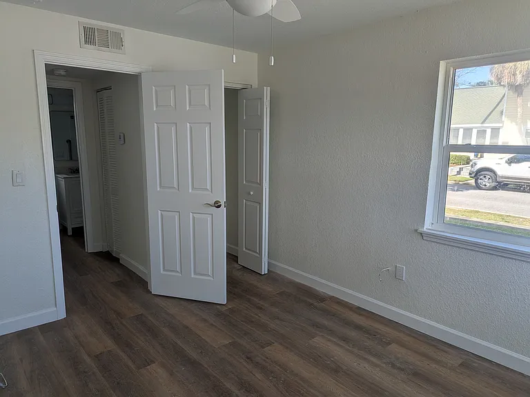 2706 Pass A Grille Way #3 — Photo 9