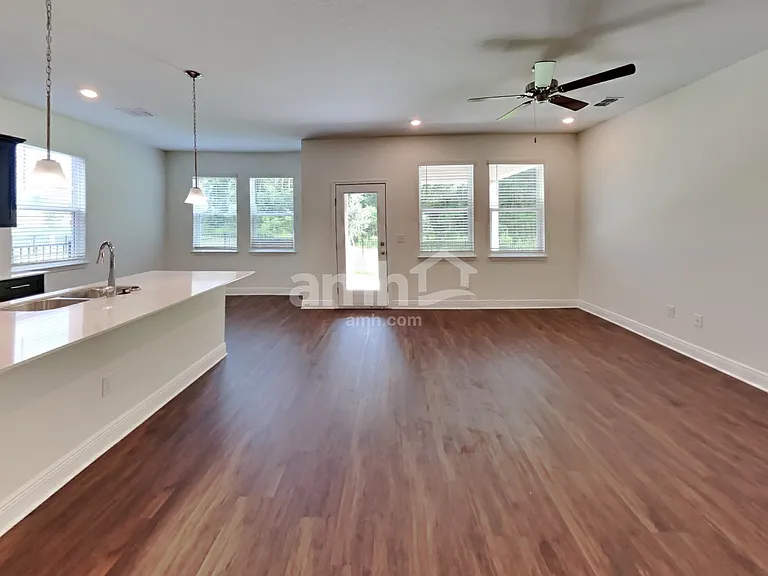 27518 Saint Andrews Ave — Photo 5