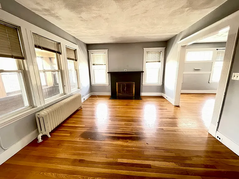 14 Allen St #2 — Photo 3