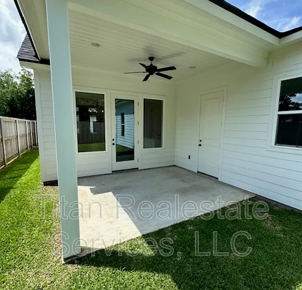 124 Jagged Grove Ln — Photo 6