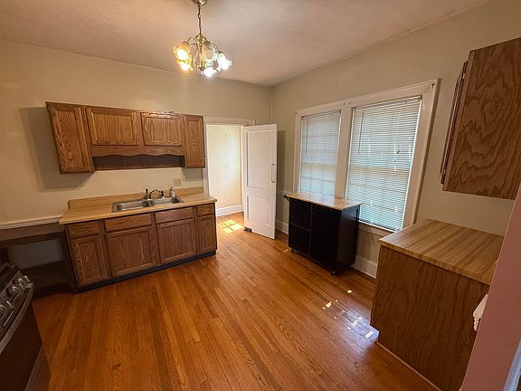 4th image of 608 Kastle Rd #A