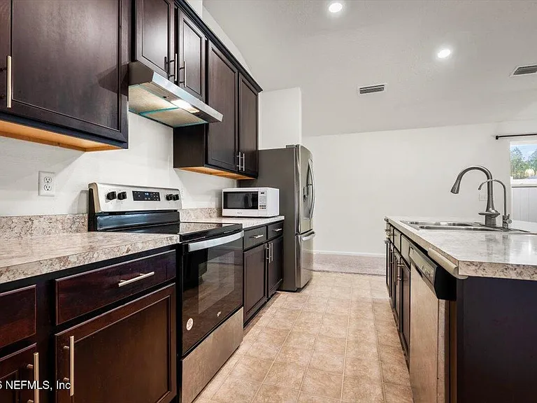 8123 Barley Way — Photo 7