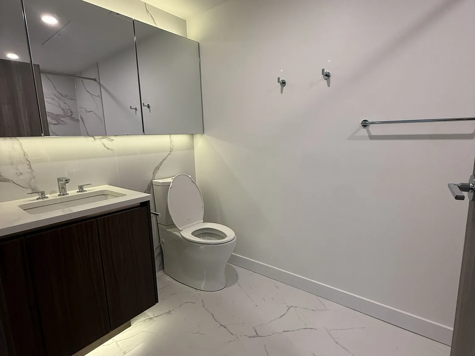 1 bed, $2,750 — Photo 4