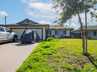 1934 Bobolink Way #A & B, Pomona, CA 91767