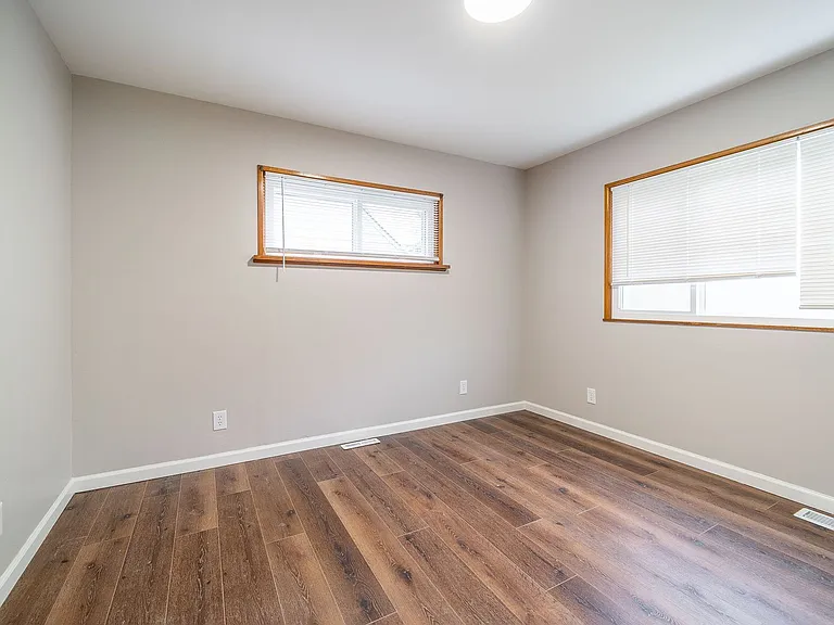 1193 Carolyn Ave — Photo 7