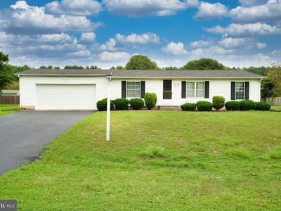 223 W Holly Dr, Lincoln, DE, 19960