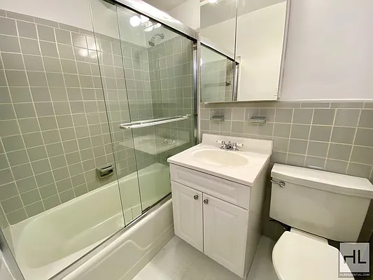 Rented by Highline Residential | media 7