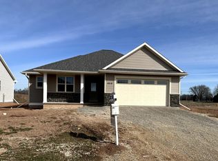 W6518 E Steamboat Ln, Appleton, WI 54915