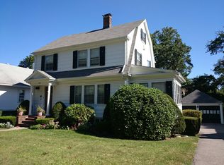 218 Stratford St, West Roxbury, MA 02132