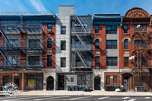 Rented by MySpaceNYC | media 38