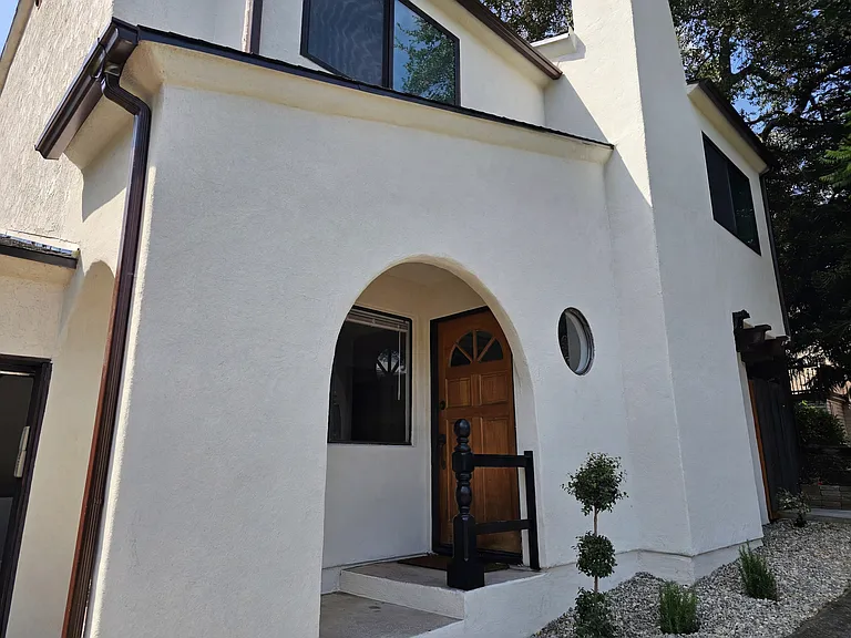 1615 Olive St #B — Photo 1