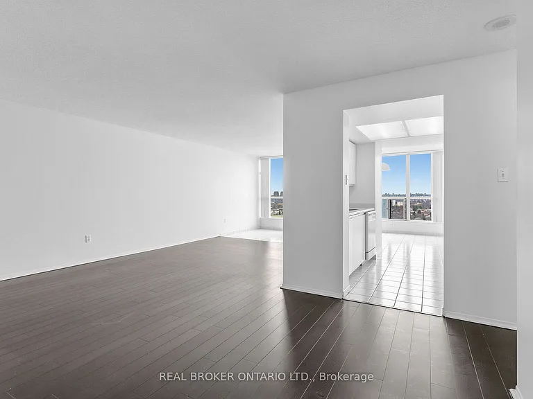3 Rowntree Rd #2106 — Photo 2