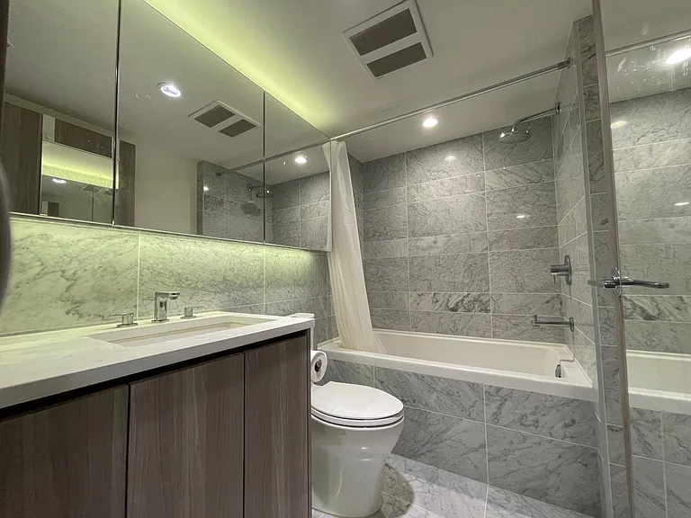 455 SW Marine Dr #3009 — Photo 17